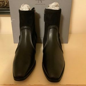 AQUATALIA BOOTS NIB SIZE 8.5 BLACK